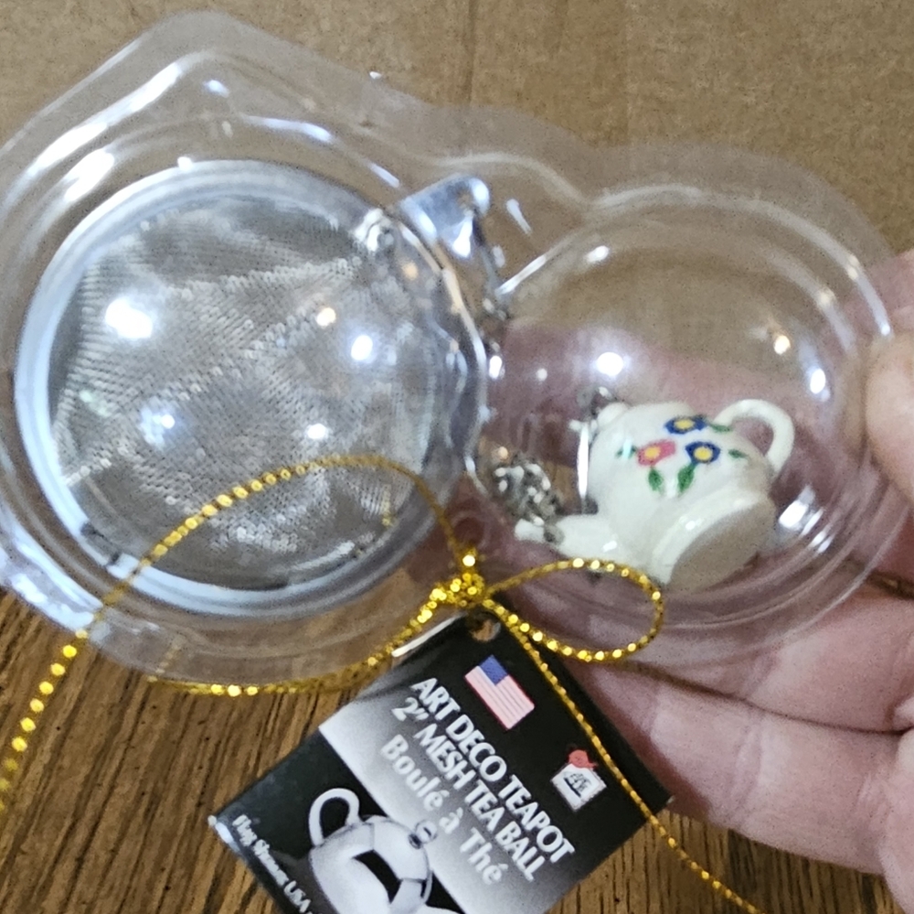 ART DECO 2" Mesh Tea Ball Infuser w/Little Teapot Bauble Counterweight - NEW